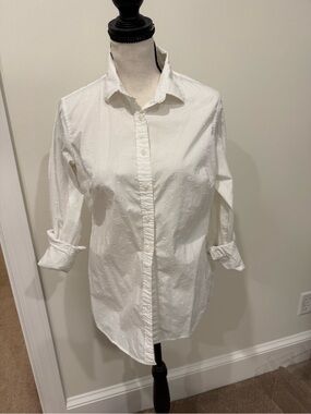 Banana Republic White women’s Button-Down Shirt